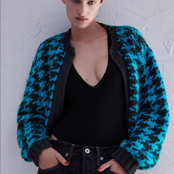 Cardigan - Picture 1 of 4